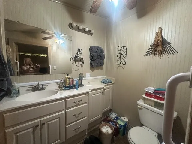 490 E Holley Alba, TX 75410