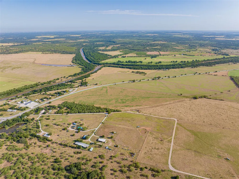 Lively Lane Graham, TX 76450