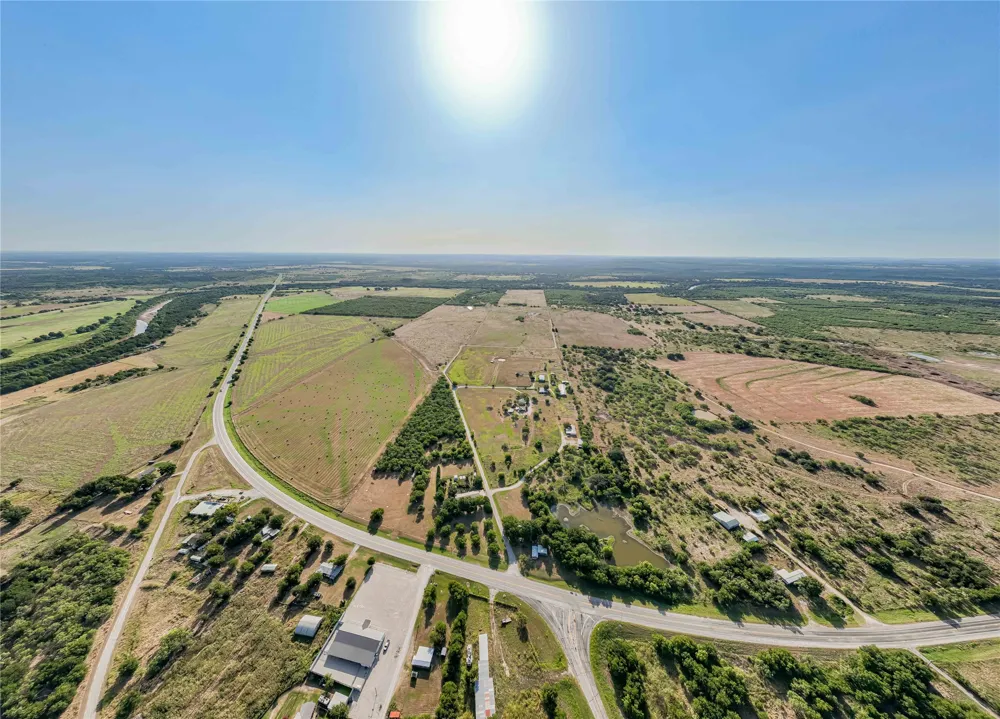 Lively Lane Graham, TX 76450
