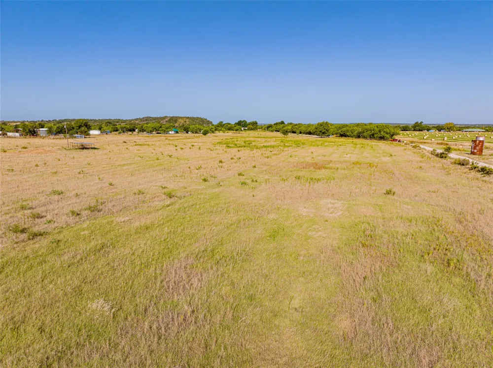 Lively Lane Graham, TX 76450