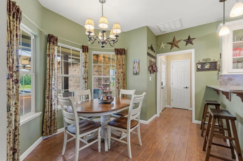 1824 Rymal Road Alvin, TX 77511