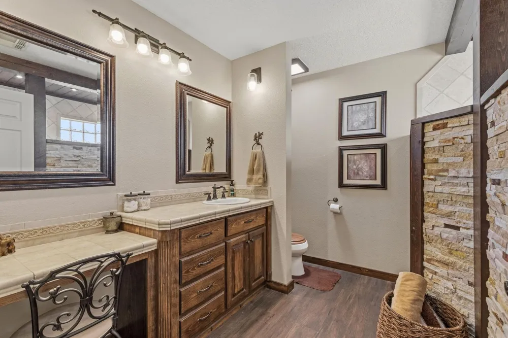 1824 Rymal Road Alvin, TX 77511