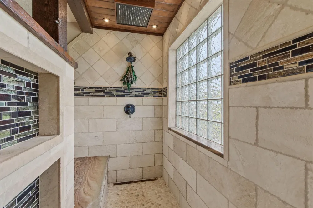 1824 Rymal Road Alvin, TX 77511