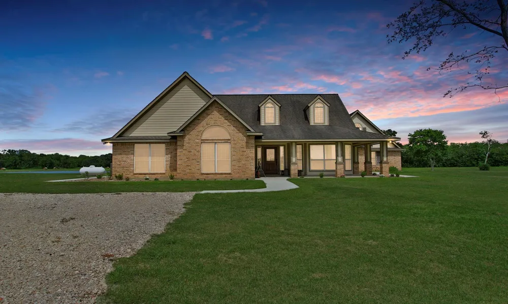 1824 Rymal Road Alvin, TX 77511