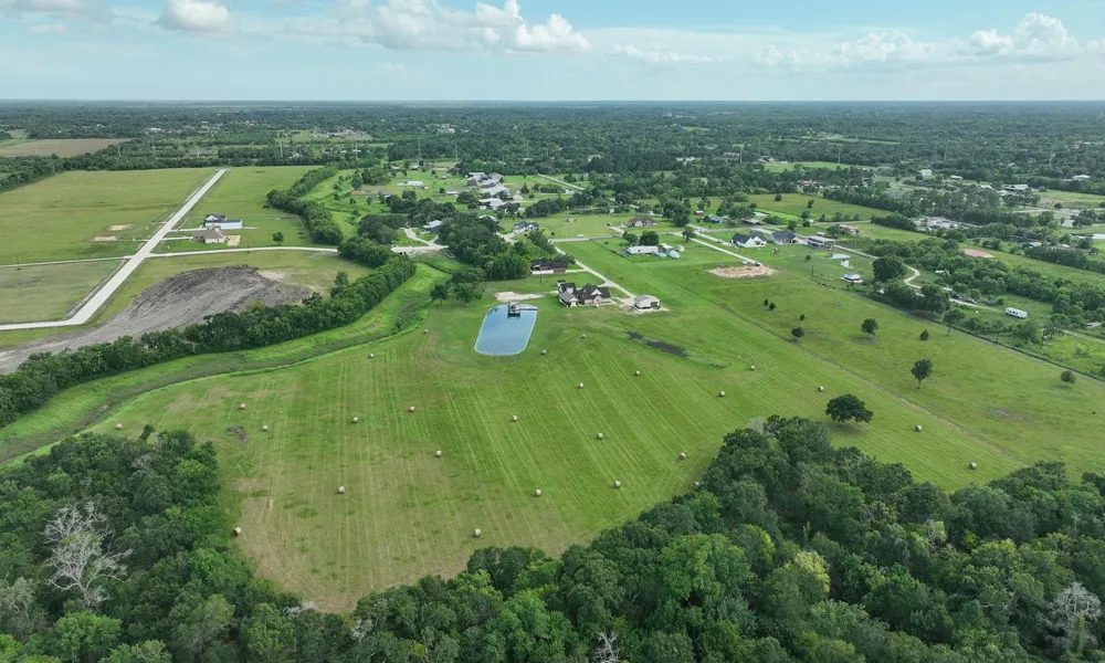 1824 Rymal Road Alvin, TX 77511