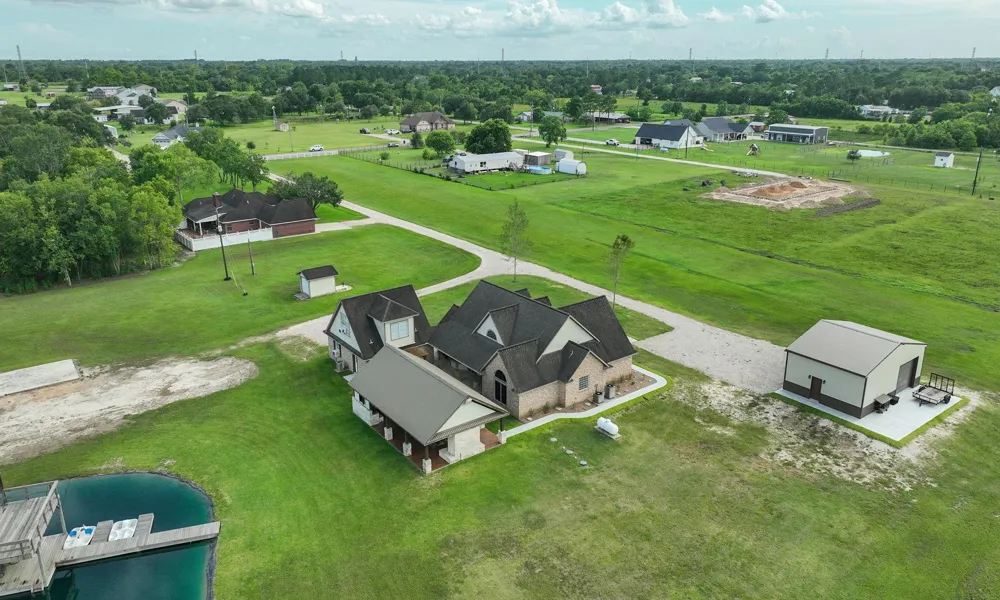 1824 Rymal Road Alvin, TX 77511
