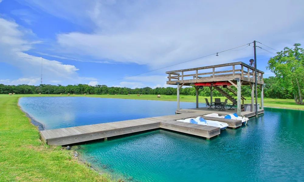 1824 Rymal Road Alvin, TX 77511