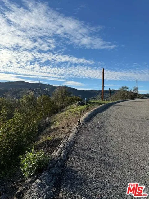 Topanga Skyline Dr