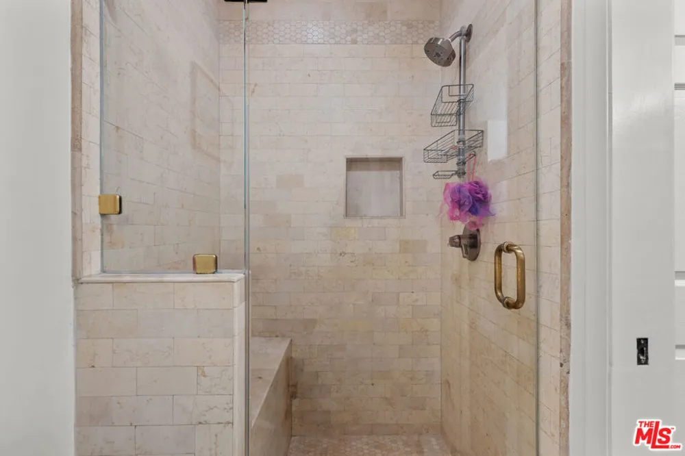 8701 Delgany Avenue #112 Playa del Rey, CA 90293