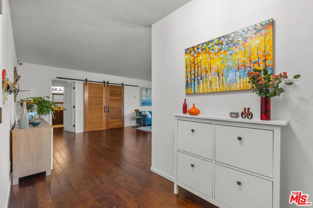 8701 Delgany Avenue #112 Playa del Rey, CA 90293