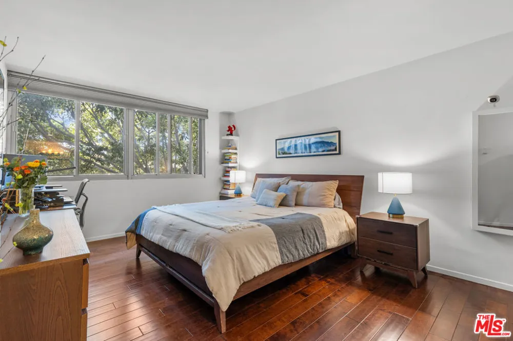 8701 Delgany Avenue #112 Playa del Rey, CA 90293