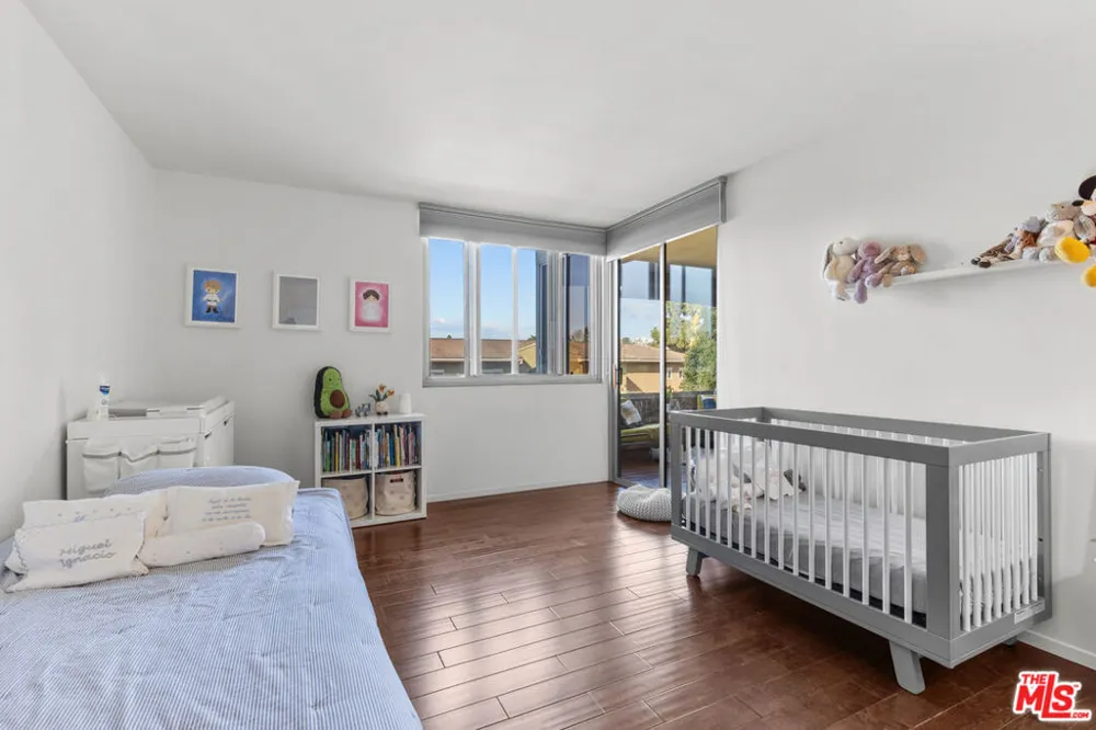 8701 Delgany Avenue #112 Playa del Rey, CA 90293