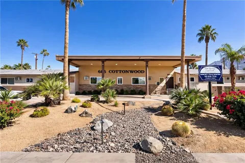 686 E Cottonwood #6