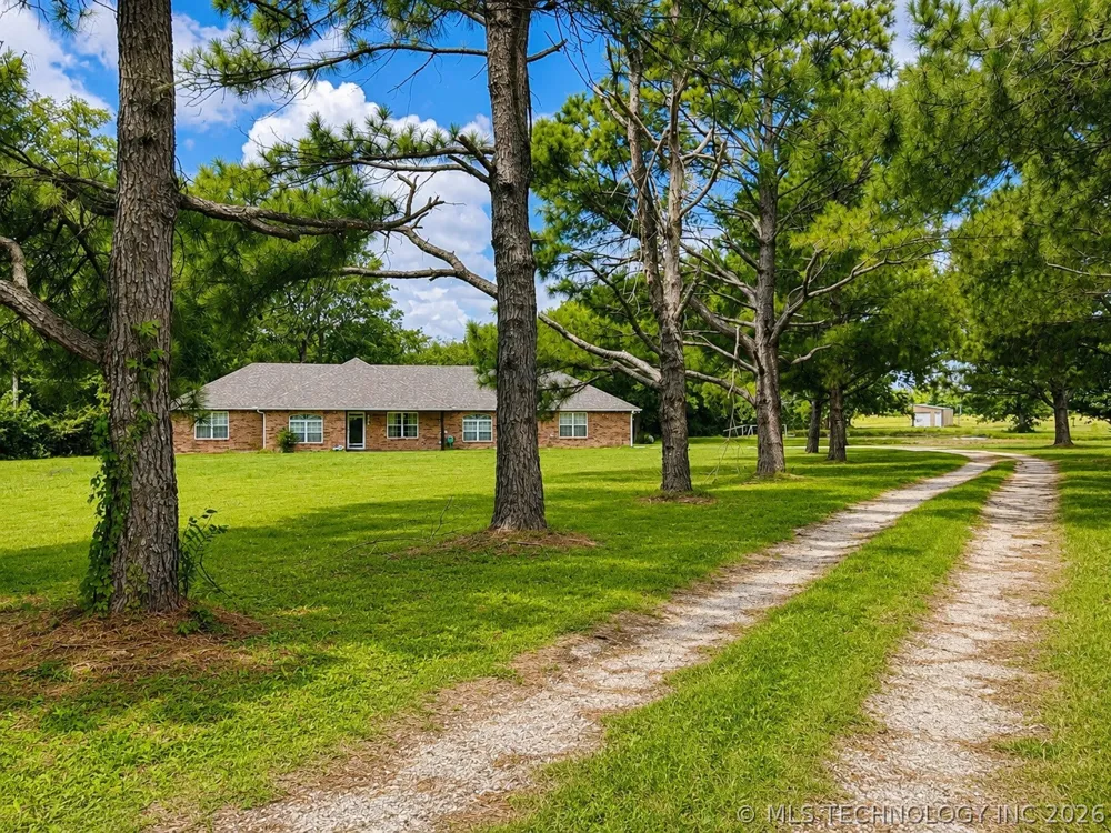 19183 S Prairie Bell Road Morris, OK 74445