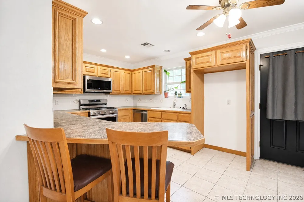 19183 S Prairie Bell Road Morris, OK 74445