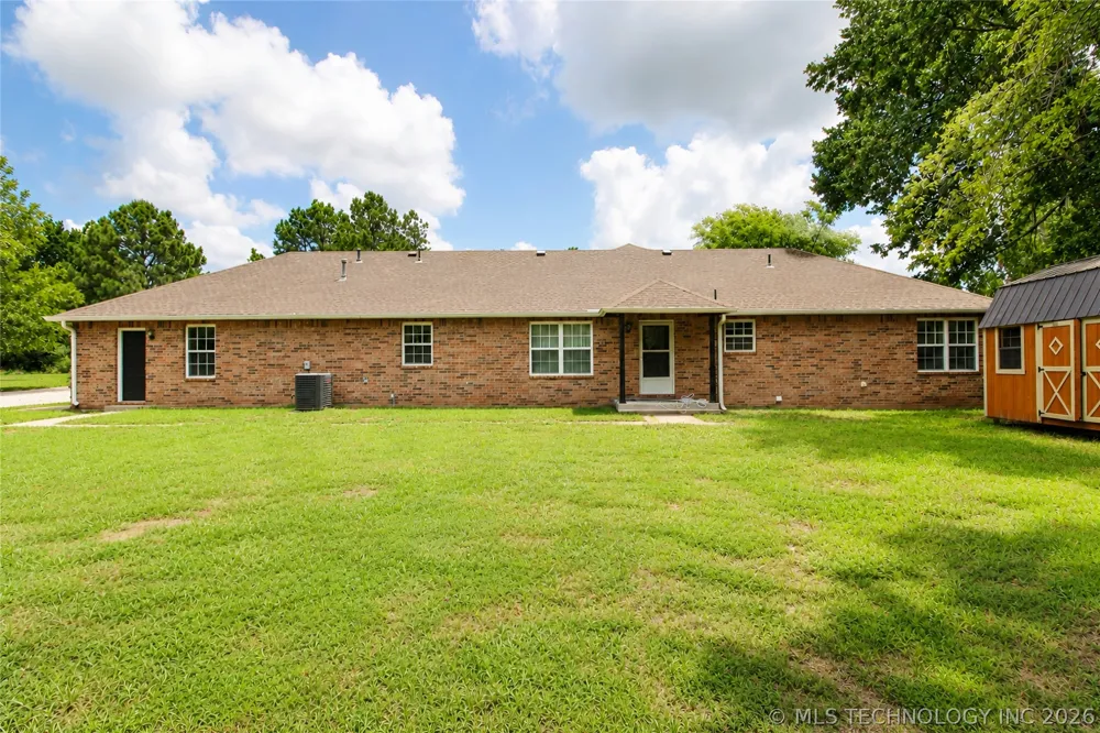 19183 S Prairie Bell Road Morris, OK 74445