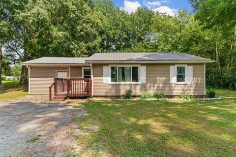 163 Ben Putnam Road
