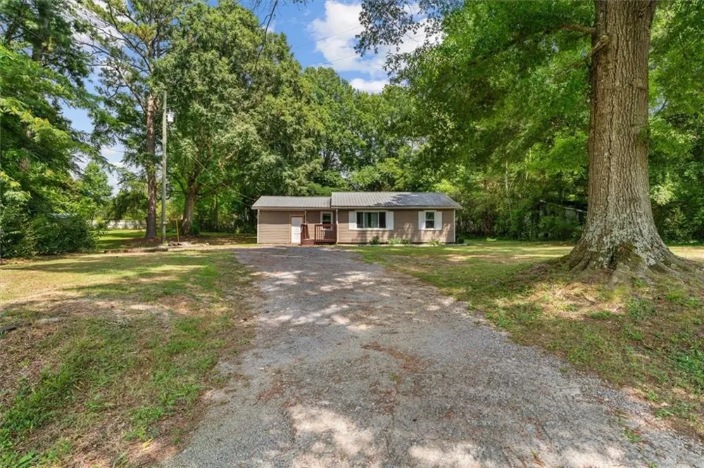 163 Ben Putnam Road Resaca, GA 30735