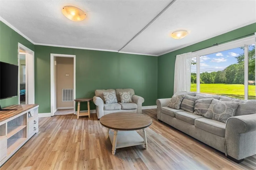 163 Ben Putnam Road Resaca, GA 30735