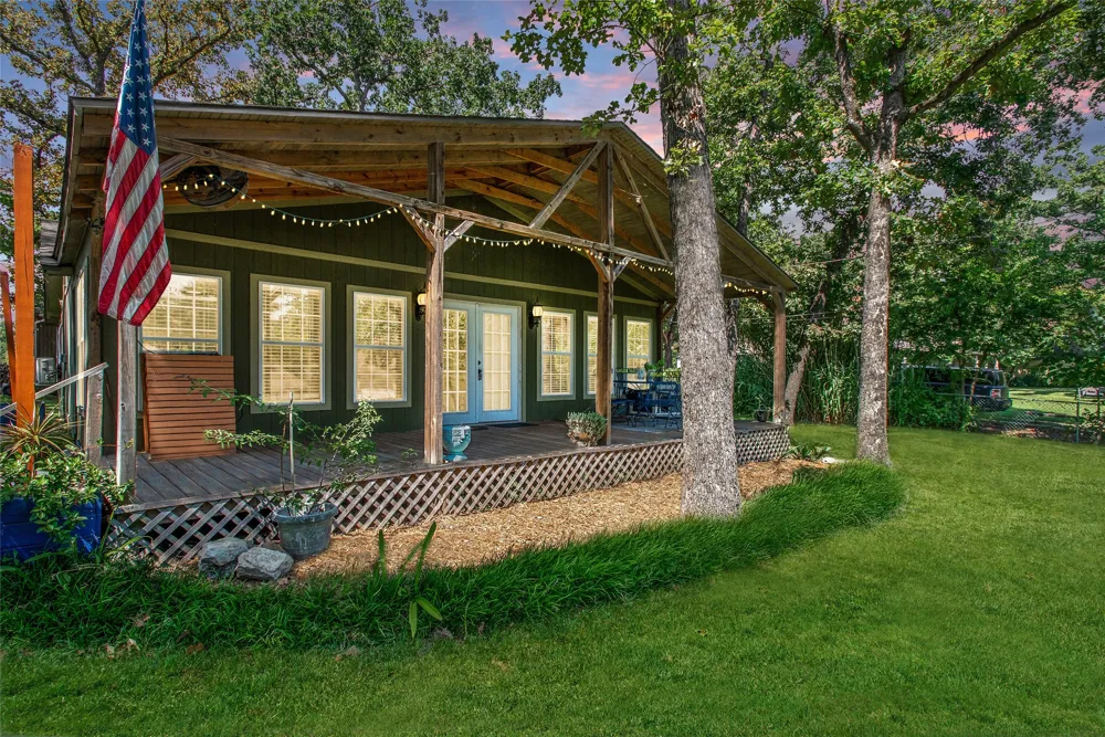 1217 Aloha Road Tool, TX 75143