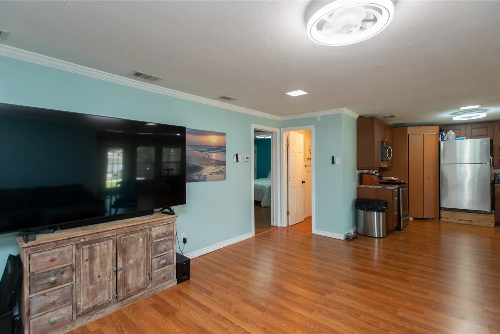 1217 Aloha Road Tool, TX 75143
