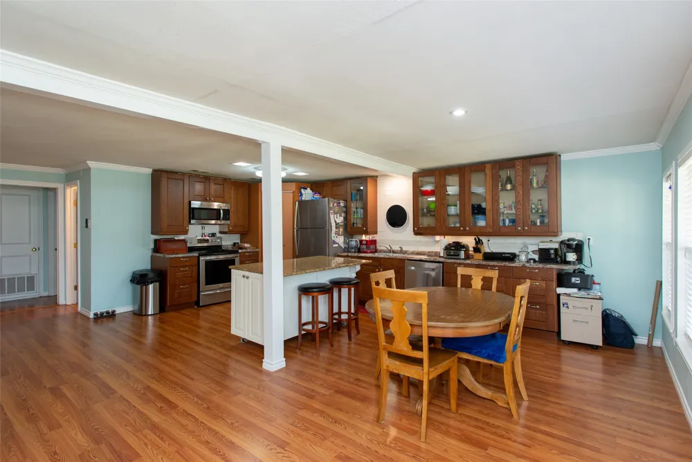 1217 Aloha Road Tool, TX 75143