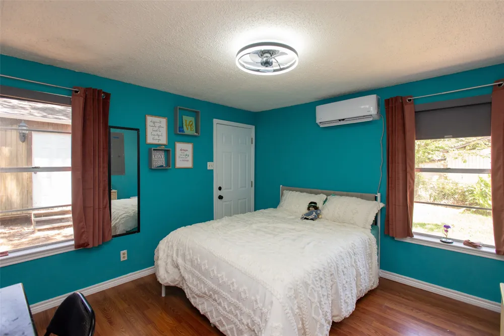 1217 Aloha Road Tool, TX 75143