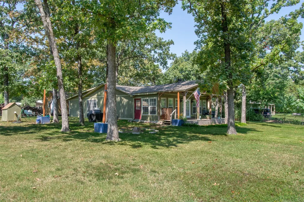 1217 Aloha Road Tool, TX 75143