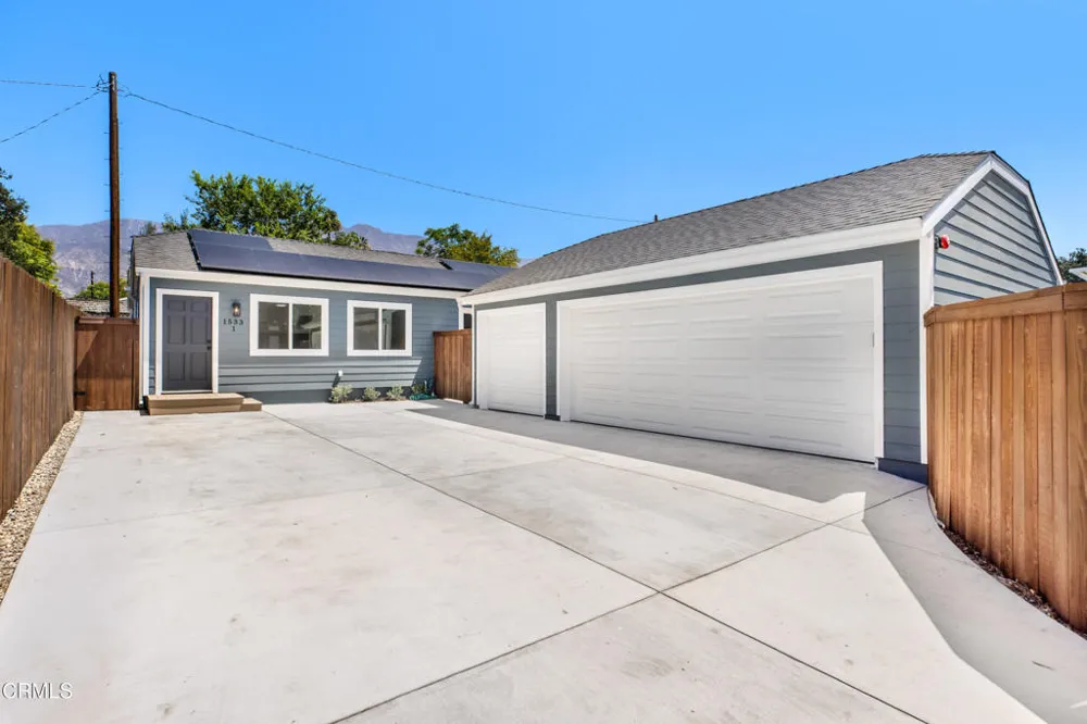 1533 E Topeka Street Pasadena, CA 91104