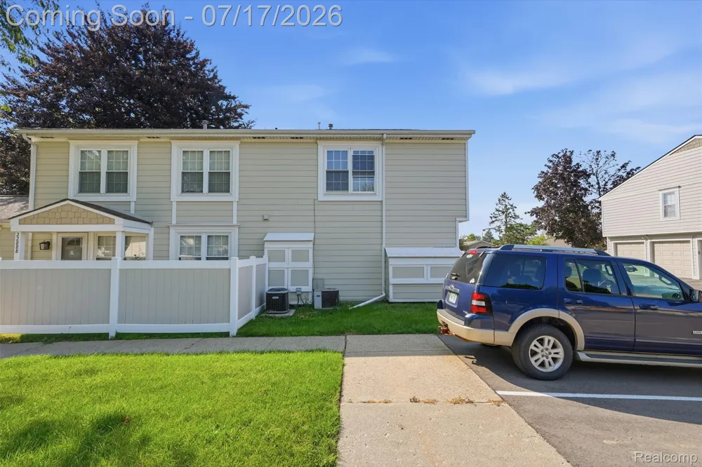22886 Talford Street Novi City, MI 48375