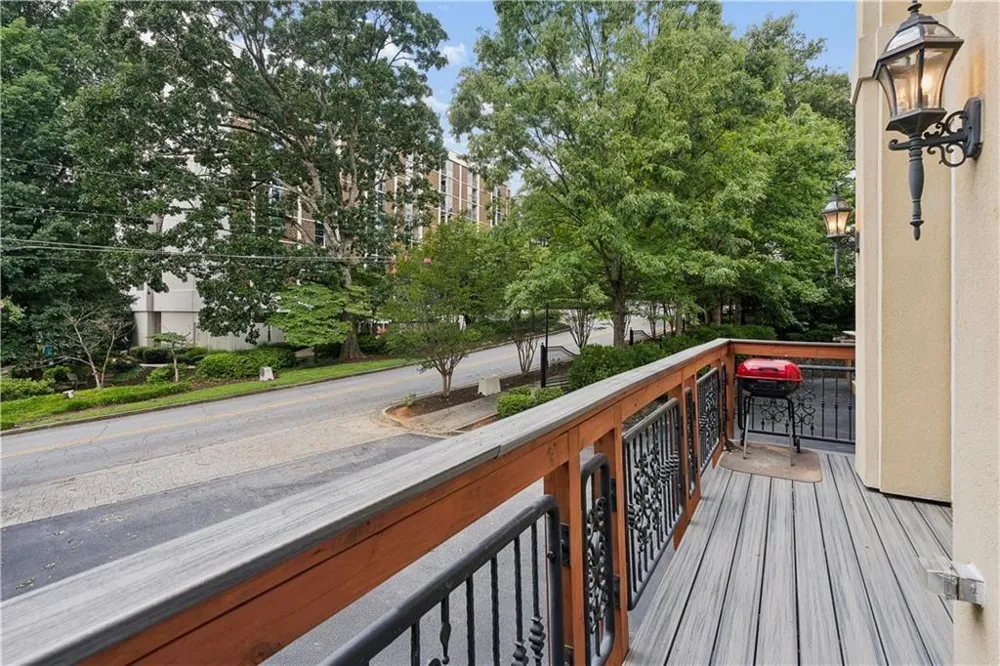 331 Carpenter Drive #5 Sandy Springs, GA 30328