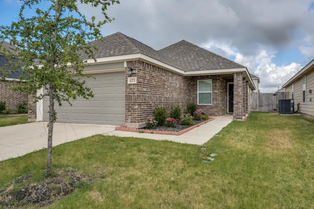 421 Sussex Drive Everman, TX 76140