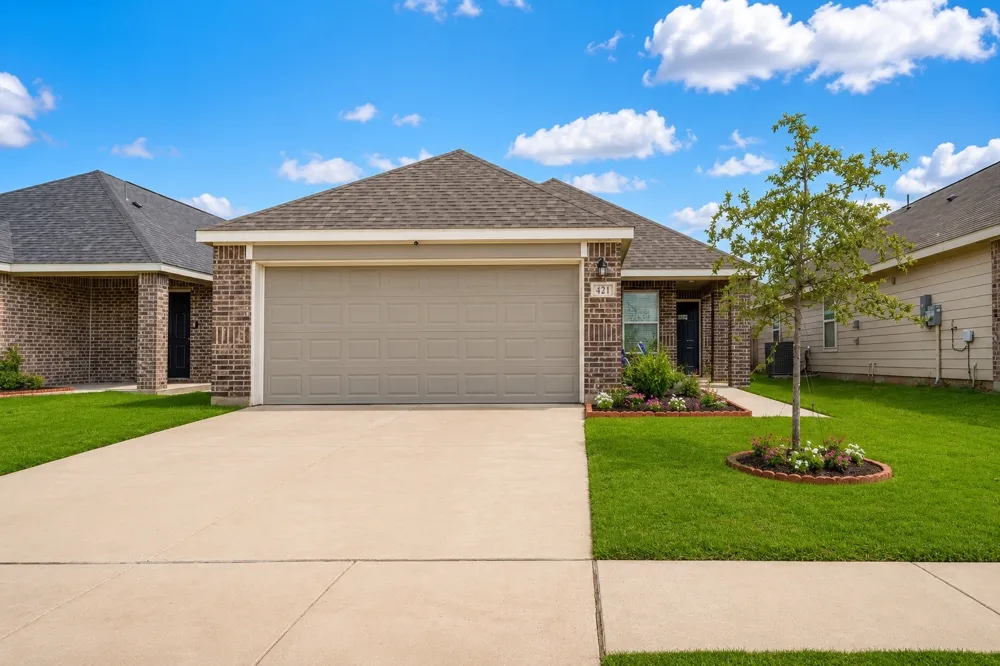421 Sussex Drive Everman, TX 76140