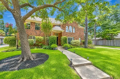 2031 Hillside Oak Lane
