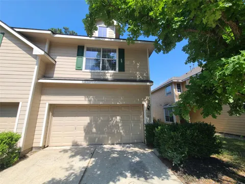 231 W Stedhill Loop