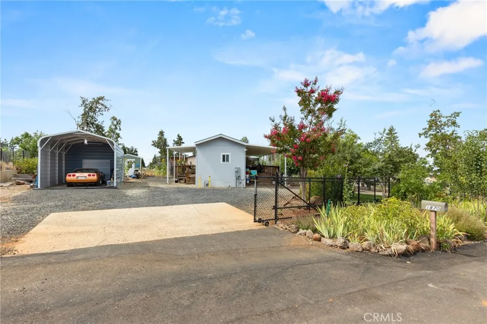 1870 Salida Paradise, CA 95969