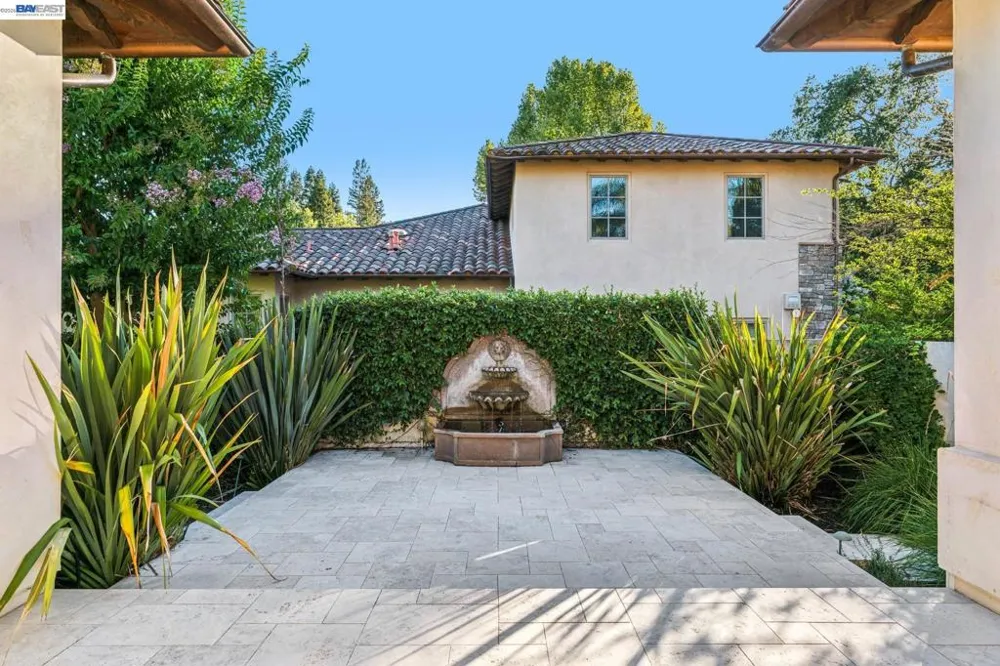 1439 Vine Ln Alamo, CA 94507