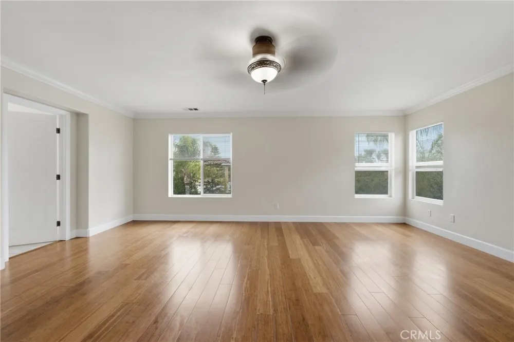 2180 Stonewood Mentone, CA 92359