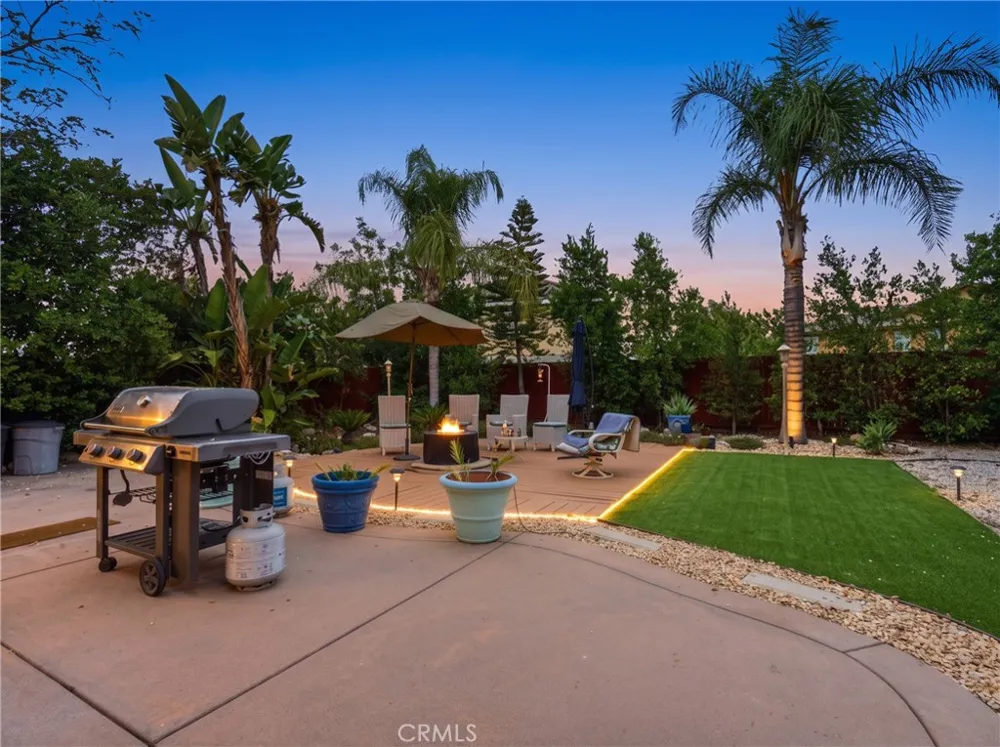 2180 Stonewood Mentone, CA 92359
