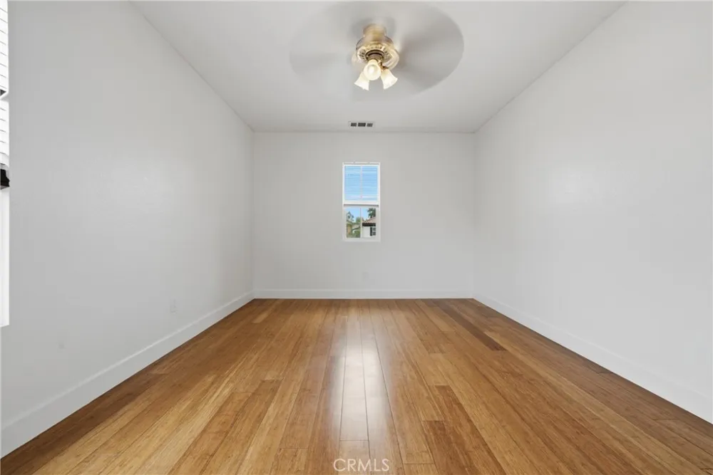 2180 Stonewood Mentone, CA 92359