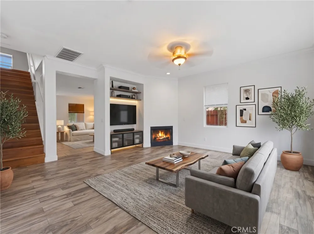 2180 Stonewood Mentone, CA 92359