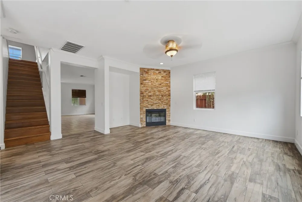 2180 Stonewood Mentone, CA 92359