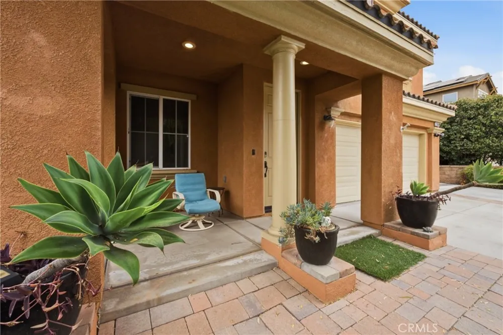 2180 Stonewood Mentone, CA 92359