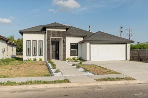 1322 Deluxe Street