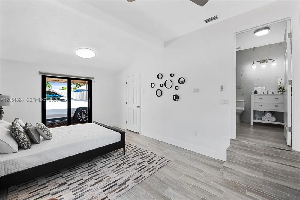 2301 E Las Olas Blvd Fort Lauderdale, FL 33301