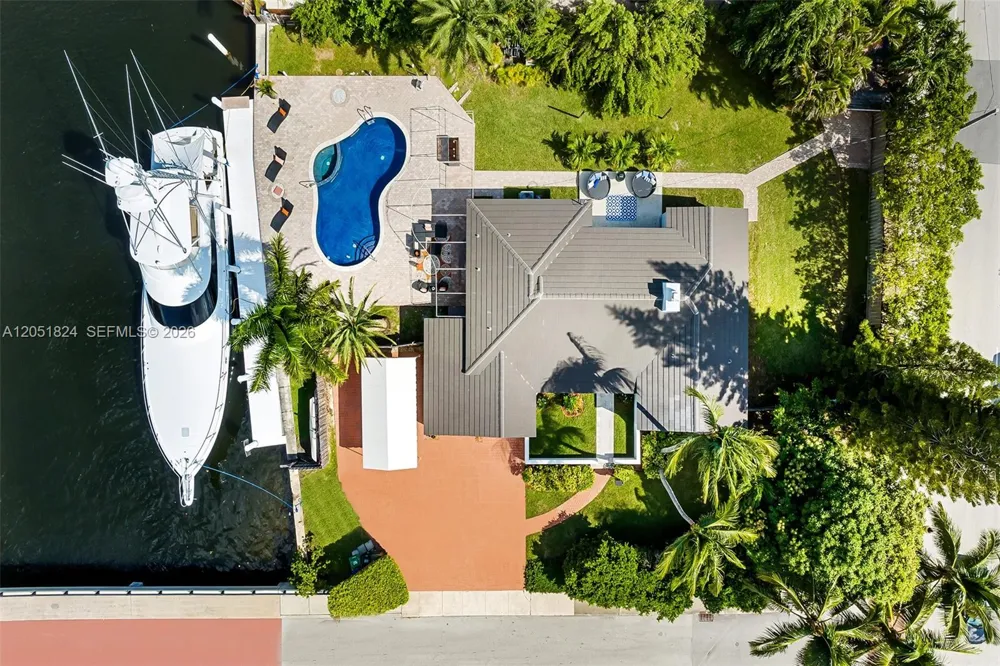 2301 E Las Olas Blvd Fort Lauderdale, FL 33301
