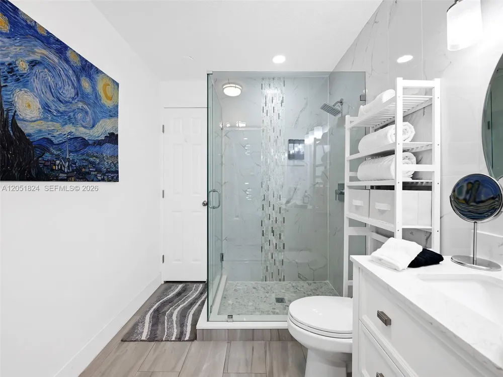 2301 E Las Olas Blvd Fort Lauderdale, FL 33301