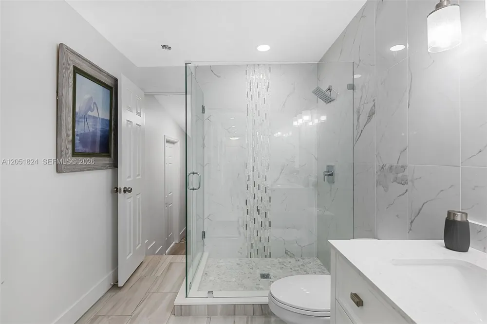 2301 E Las Olas Blvd Fort Lauderdale, FL 33301