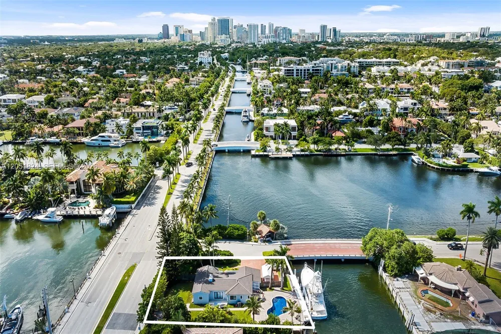 2301 E Las Olas Blvd Fort Lauderdale, FL 33301