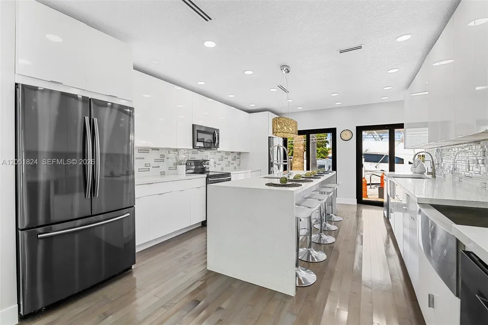 2301 E Las Olas Blvd Fort Lauderdale, FL 33301